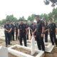 Kalapas Klas IIB Kota Tebingtinggi, Anton Setiawan bersama seluruh staf Lapas Klas IIB Kota Tebingtinggi ziarah ke TMP. Waspada/Ist