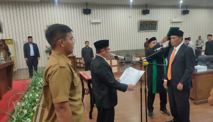 Muzakir Dilantik PAW DPRK Langsa