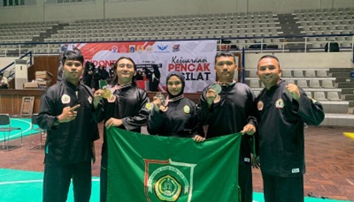 Rektor Apresiasi Mahasiswa UISU Juara Pencak Silat Indonesia Super Championship