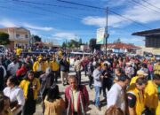 Birma Sinaga – Erwin Sihite Diantarkan Ribuan Pendukungnya Mendaftar Ke KPUD Humbahas