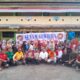 PARA alumni, pengurus dan penasehat DPP IKA SMP Negeri 12/Medan foto bersama usai melaksanakan Senam Gembira yang dilaksanakan oleh Bidang SEBO DPP IKA SMP Negeri 12/14 Medan di Komplek SD Negeri di Jl. Pendidikan Kelurahan Glugur Darat I Kecamatan Medan Timur, Minggu (4/8). Waspada/Andi Aria Tirtayasa