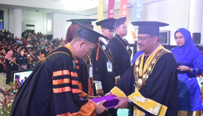 Rektor Unimed: Wisuda Bukanlah Akhir Dari Proses Belajar