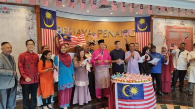‘Sultan’ Penang Amran Taib Nikahkan 2 Putri Sekaligus Saat Hari Kebangsaan Malaysia