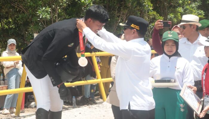 Bupati Sergai Bangga Sumut Raih Emas Berkuda