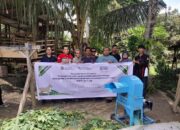 Tingkatkan Penghasilan, Dosen USU Bantu Peternak Desa Bandar Tinggi Indukan Kambing PE Dan Mesin Perajang Rumput
