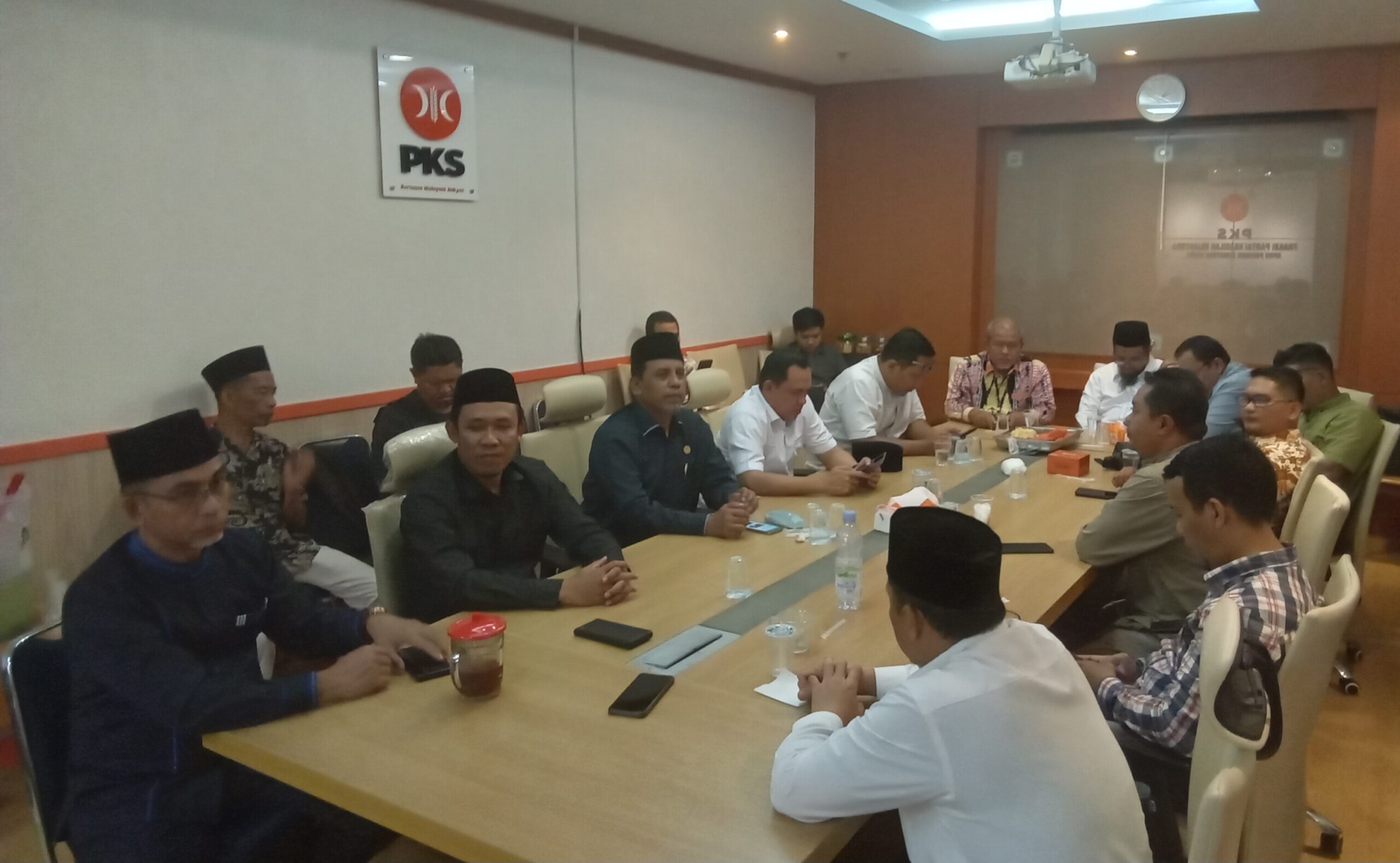 F-PKS DPRD Sumut Teruskan Kinerja Positif Dengan Wartawan