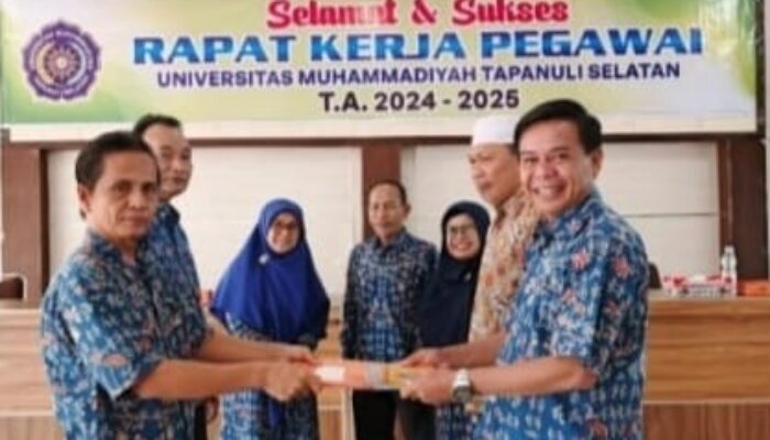 Rektor UM Tapsel Minta Unit Kerja Laksanakan Tugas Sesuai Program