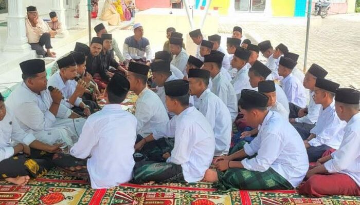 Peringati Maulid, Gampong Seuriget Santuni Anak Yatim