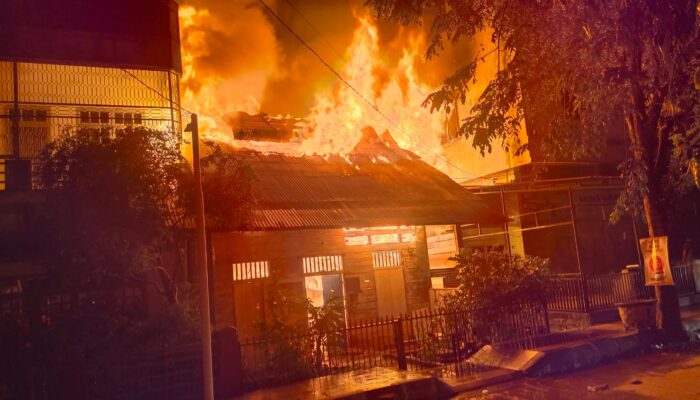 7 Rumah Di Jalan Murad Tanjung Sibolga Terbakar