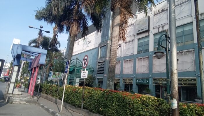Periksa Pejabat Medan Soal Sewa Medan Mall