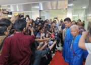 Bobby Nasution Santai Jalani Tes Kesehatan, Bercanda Dengan Awak Media