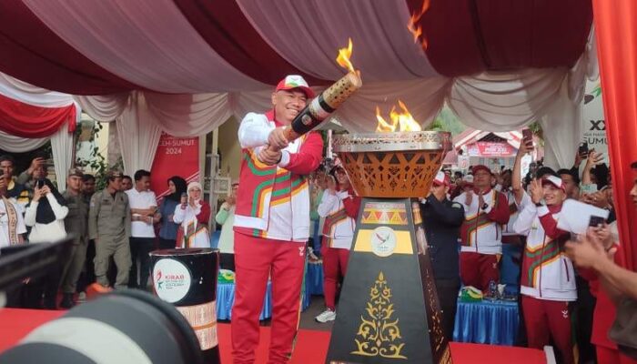Kirab Obor Api PON Aceh-Sumut Tiba Di Kota Dingin Takengon