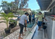 Sambut PON XXI, Puluhan TKSK Aceh Timur Bersihkan Toilet Masjid Dan Tempat Wudhuk