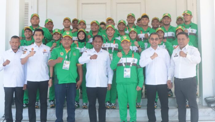 Darma Wijaya Lepas Kontingen Gulat Sumut Ke PON XXI