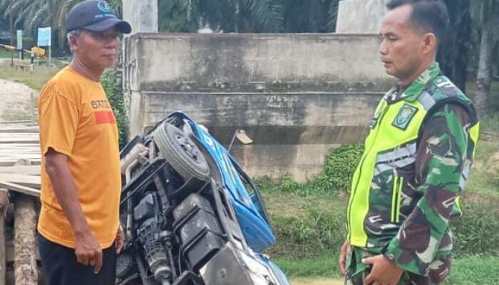 Jembatan Ambruk, Truk Tangki BBM Terjungkal