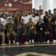 REKTOR Unimed Rektor Prof Dr Baharuddin ST, M.Pd berfoto bersama Ketua PB IPF Prof Dr Komaruddin MSI, Ketua Umum IPF Sumut, Azmi Yuli Sitorus bersama seluruh jajaran dan para atlet pada acara Gala Dinner di di Loby Biro Rektor Unimed, Minggu (8/9). Waspada/ist