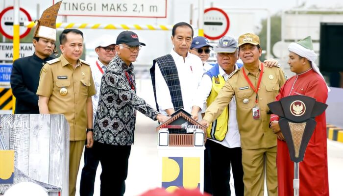 Hadiri Peresmian Tol Sinaksak Oleh Presiden Jokowi, Tuan Guru Batak Sampaikan Rasa Syukur Atas Pembangunan Infrastruktur