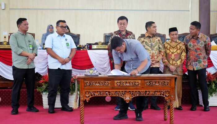 R-APBD Kota Medan 2025 Disahkan, Wali Kota: Harus Jadi Stimulus Tumbuh Dan Berkembang Perekonomian Kota