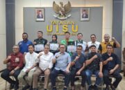 UISU Beri Apresiasi Dan Beasiswa Kepada Mahasiswa Berprestasi