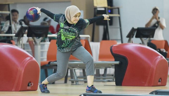 Juara Master, Indry Lampaui Target Emas Boling PON