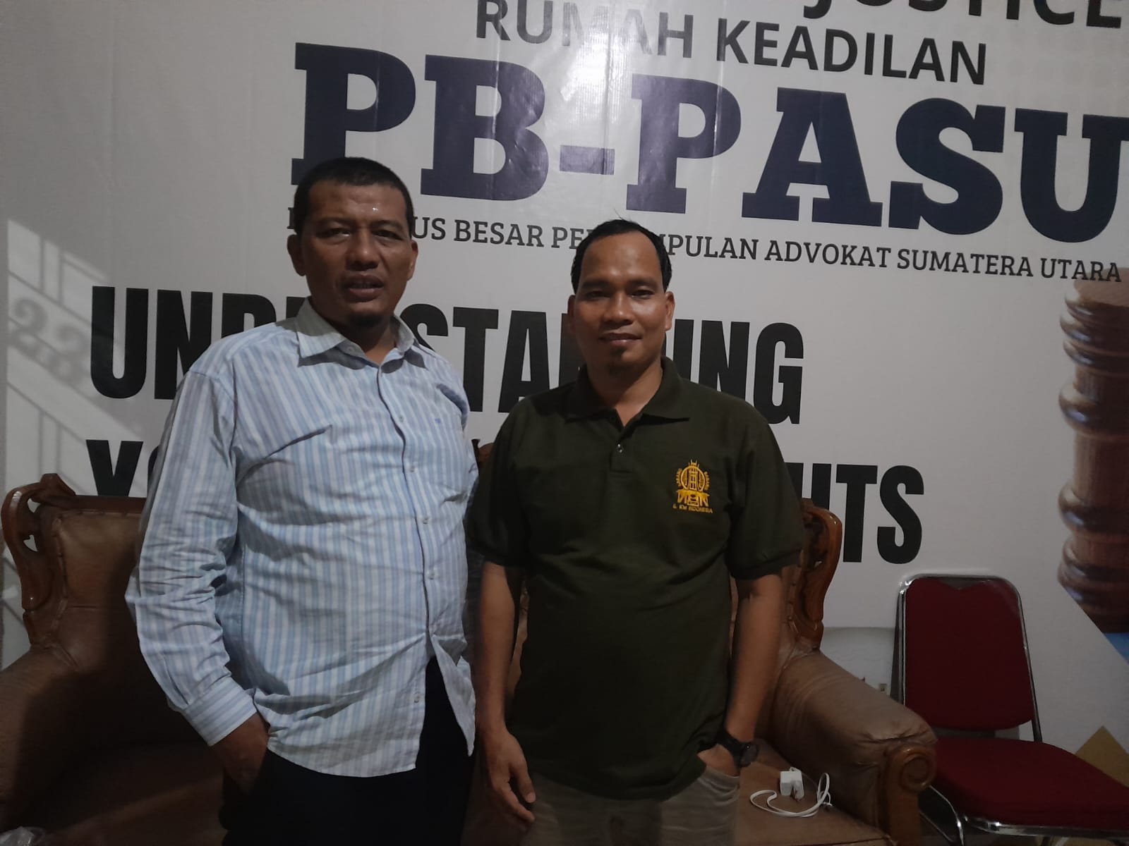 KETUA Umum Pengurus Besar Perkumpulan Advokat Sumut (PB PASU) Eka Putra Zakran (kiri) dan Dewan Pengawas PB PASU Riswan. Waspada/ist