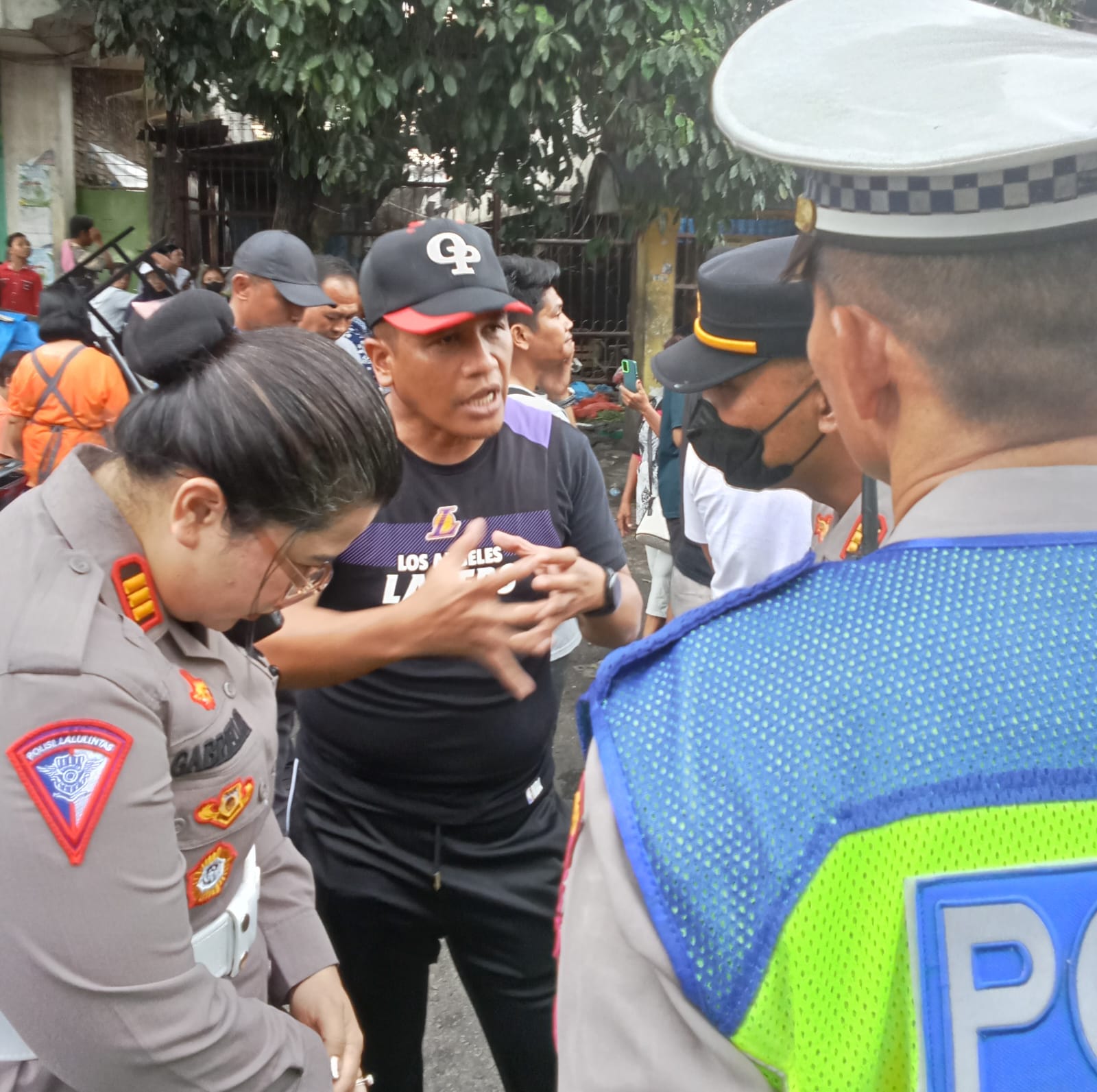 Rencana Direnovasi, Ratusan Kios Gedung IV Lantai II Pasar Horas Hangus Terbakar