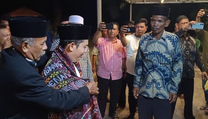 Tokoh Adat Luat Utte Rudang Ulosi PMA Sebagai Bentuk Dukungan Moral