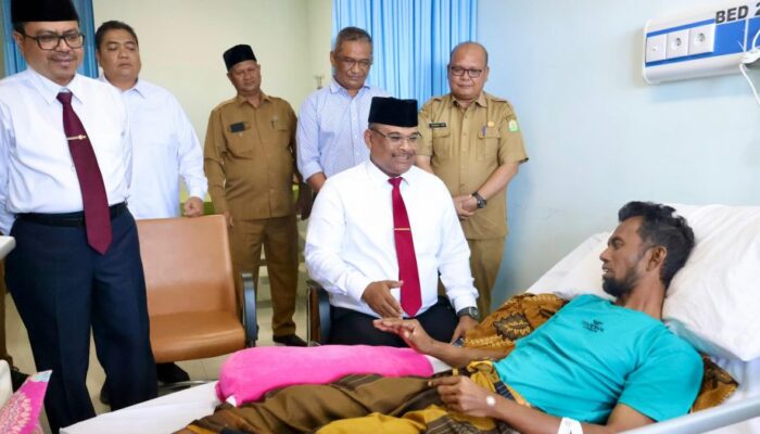 Pj Gubernur Besuk Atlet Babel Dan Wasit Panahan Di RSUDZA