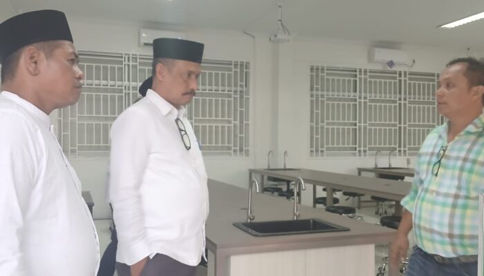 Pj Bupati Bireuen Jalaluddin Kunjungi Fasilitas Fakultas Kedokteran Umuslim