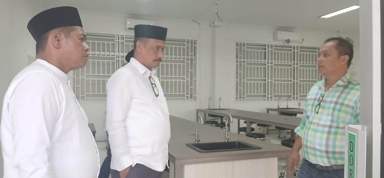 Pj Bupati Bireuen Jalaluddin Kunjungi Fasilitas Fakultas Kedokteran Umuslim