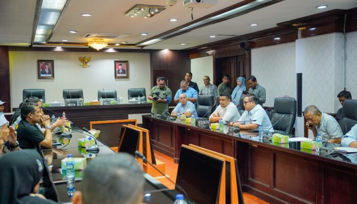 Bertemu Dan Diskusi Dengan Bobby Nasution, Pedagang Pusat Pasar Setujui Revitalisasi