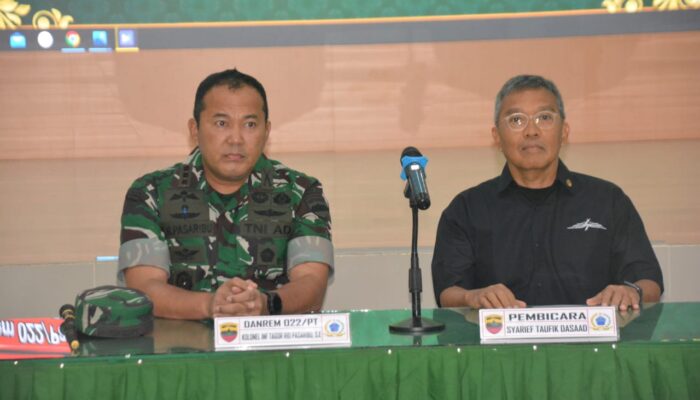 Danrem 022/PT Silaturahmi Dengan Media Dan Gelar Pembekalan Ilmu Fotografi