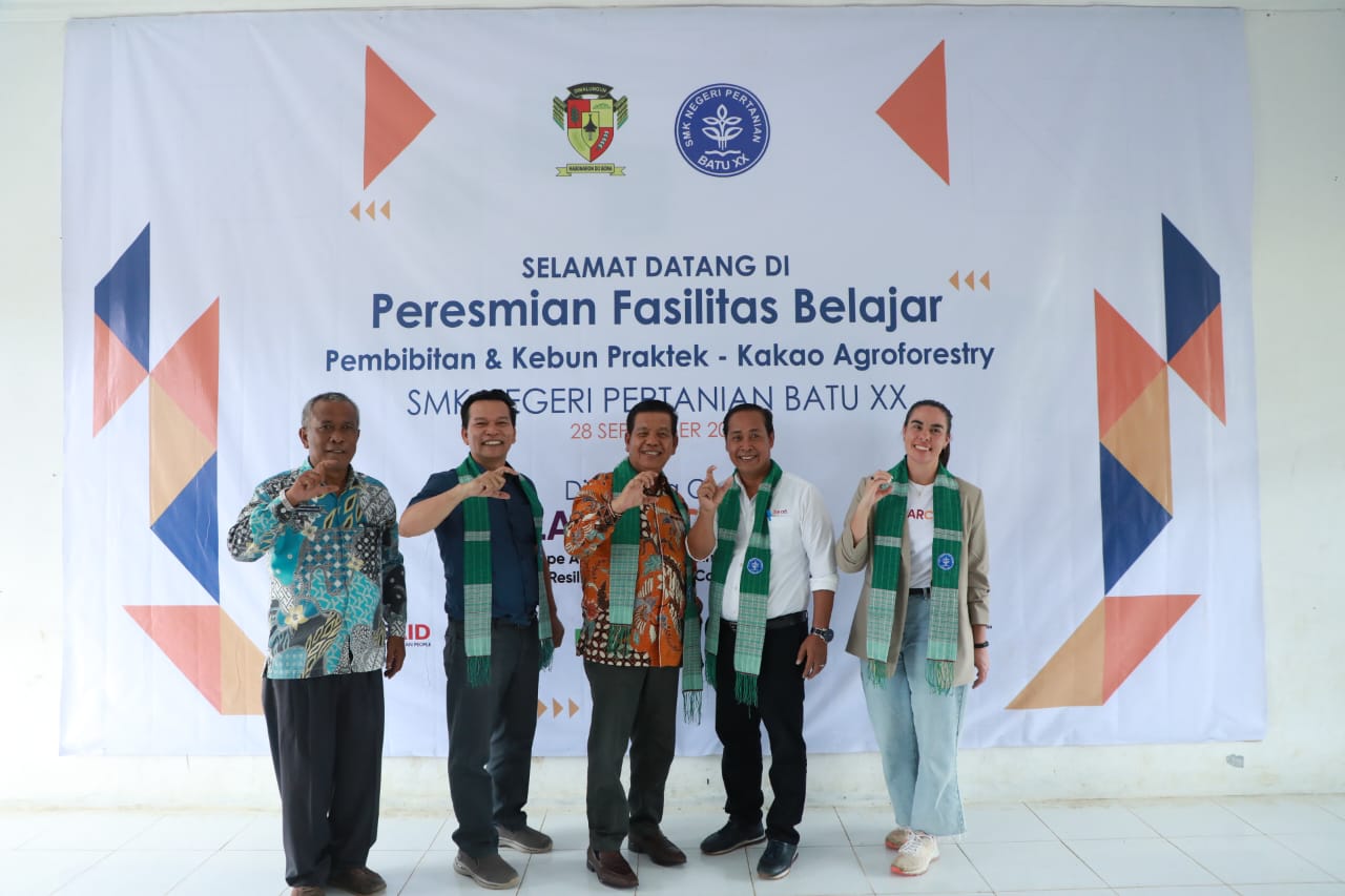RHS Hadiri Peresmian Gedung Belajar Pembibitan