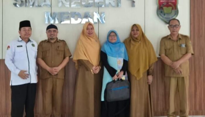 Monitoring Hasil PKB Guru PAI,  Kanwil Kemenagsu Kunjungi SMAN 1 Dan SMKN 7 Medan