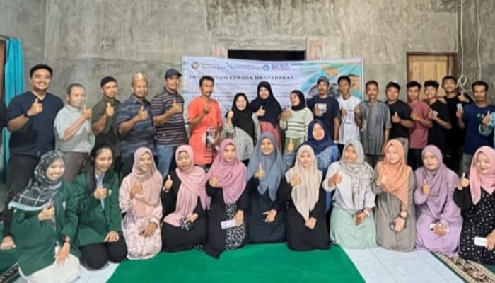 Tim PKM Fakultas Pertanian USU Ajarkan Masyarakat Olah Pupuk Organik dari Kotoran Kambing