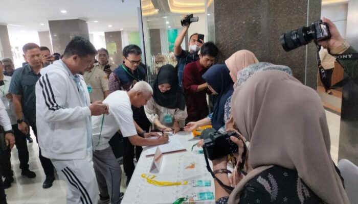 Paslon Gubsu Bobby dan Surya Jalani Pemeriksaan Kesehatan Di RS Adam Malik