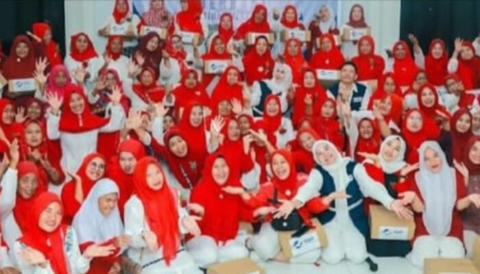 Ratusan Single Mother Binaan SWF Terima Bantuan Dan Dilatih Merangkai Bunga