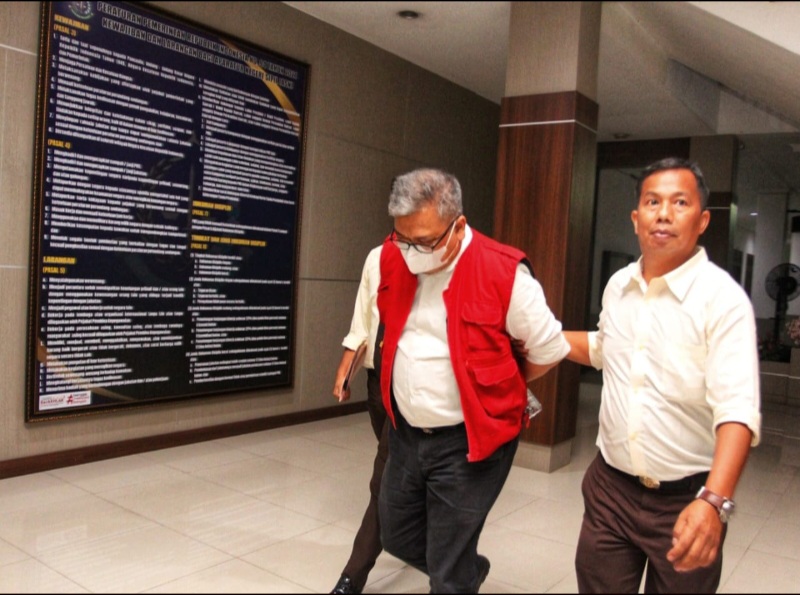 Kejatisu Tahan 2 Tersangka Dugaan Korupsi Pemberian Kredit Di Bank