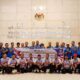 TIM ping pong (tenis meja) Titian Muhibah asal Sumatera Utara (Sumut), Indonesia (kaos biru), berhasil mengalahkan tim ping pong Putrajaya, Malaysia saat foto bersama. Waspada/Ist