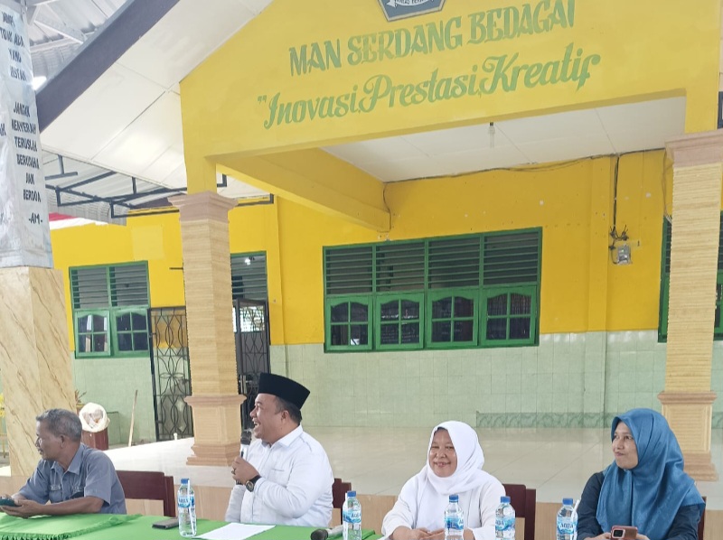 Forwamik Ajak Siswa MAN Sergai Tidak Sebar Informasi Hoaks