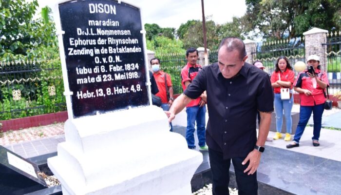 Edy Rahmayadi Kunjungi Makam IL Nommensen