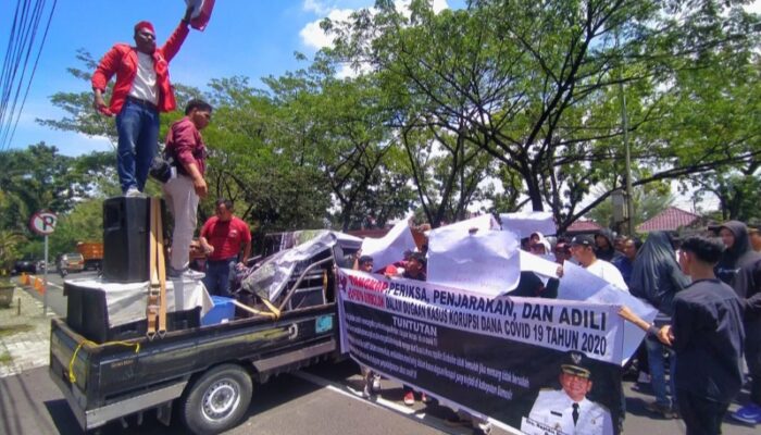 Mahasiswa Desak Kejatisu Usut Tuntas Dugaan Korupsi Covid-19 Mantan Bupati Samosir