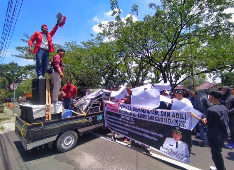 Mahasiswa Desak Kejatisu Usut Tuntas Dugaan Korupsi Covid-19 Mantan Bupati Samosir