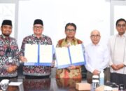 Rektor UIN Syarif Hidayatullah Jakarta – Ketua Yayasan Doktor Haji Maratua Simanjuntak MoU