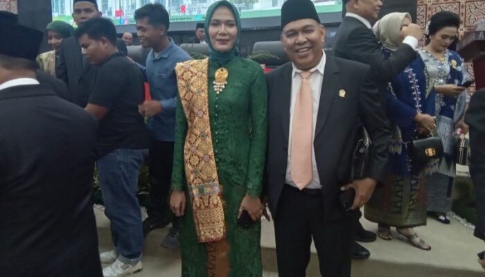 Ayah Dan Anak Dilantik Sebagai Anggota DPRD Sumut 2024-2029