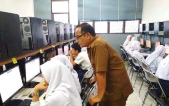 Peningkatan Kesejahteraan dan Kompetensi Guru Jadi Pilar Penting Merdeka Belajar