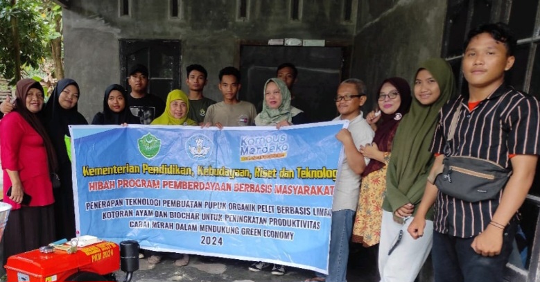 Tim PKM Dosen UNIVA-USU Terapkan TTG Untuk Budidaya Cabai