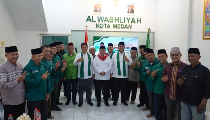 Silaturahim Ke Al Washliyah, Ini Pesan Ketuanya Ke Ridha-Rani