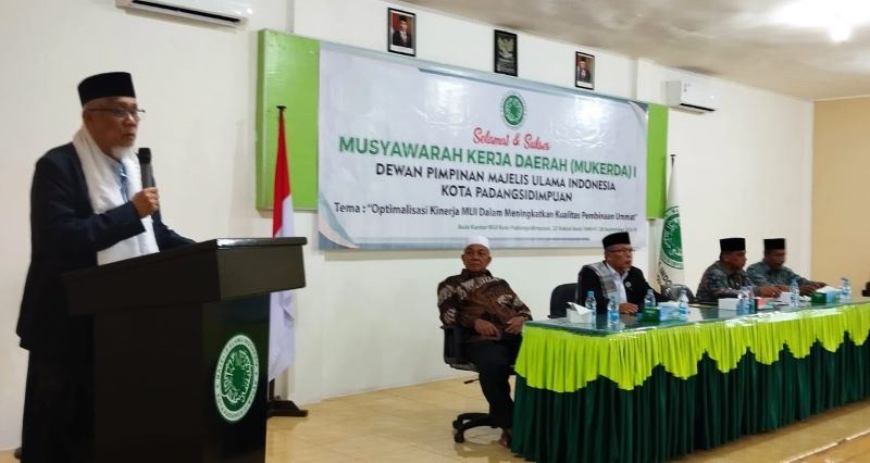 Ketua MUI Sumut Buka Mukerda MUI Padangsidimpuan Ketua MUI Sumut Buka Mukerda MUI Padangsidimpuan