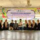 Dosen Universitas Samudra (Unsam) saat melaksanakan kegiatan pengabdian kepada masyarakat dengan kegiatan pelatihan peningkatan ketrampilan untuk kelompok usaha Kue Marke di Desa Pahlawan, Kecamatan Manyak Payed, Aceh Tamiang.Waspada/ist